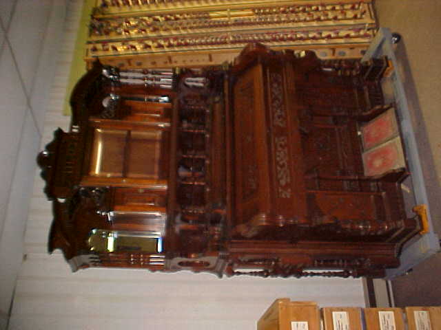 Packard Reed Organ