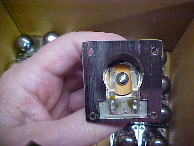 Toe Pistons