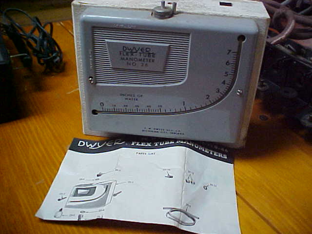 Dwyer FlueType Wind Gauge